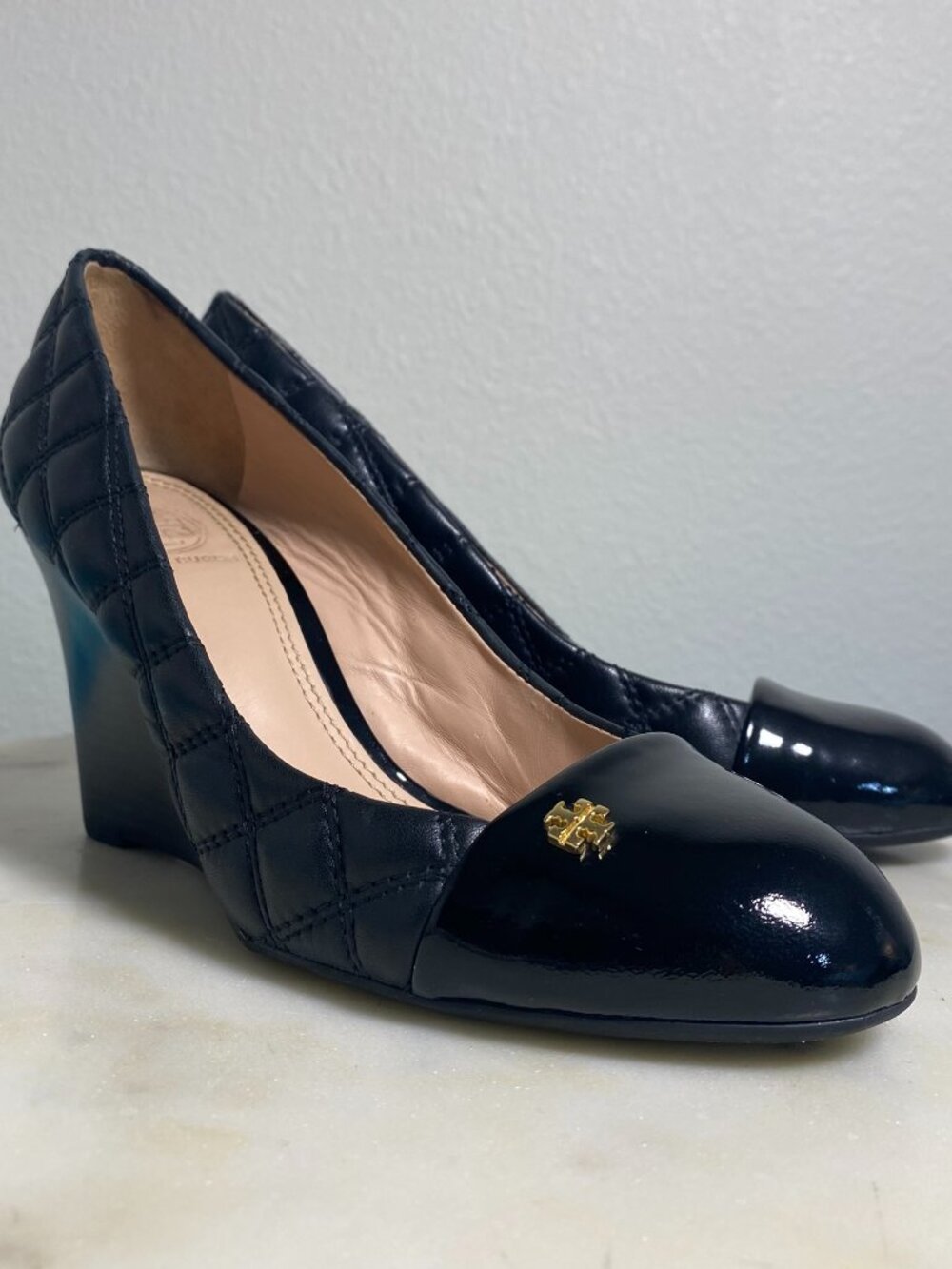 Tory Burch Black Quilted Leather Wedge Patent Toe Women's Size 7.5 US